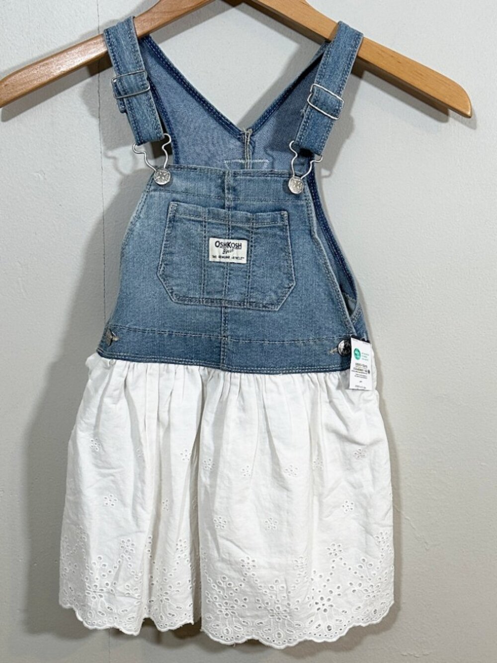 NWT OshKosh B’gosh Toddler Girl Eyelet Denim Overall Dress 4T Light Wash